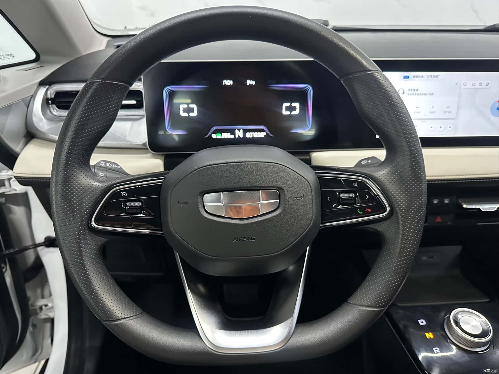 Geely E, 2022 15