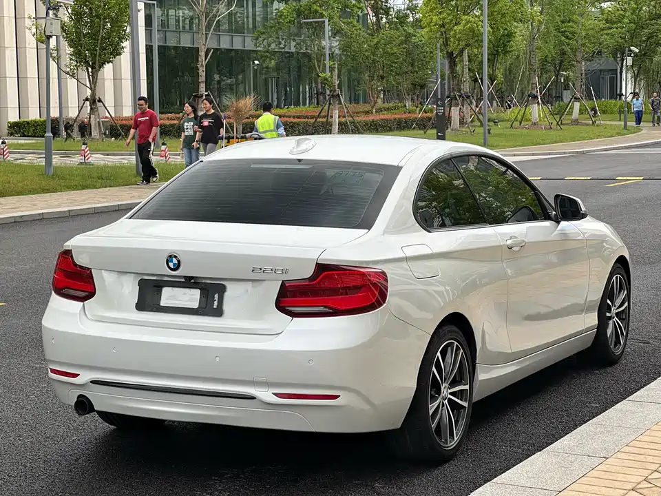 BMW 2 series