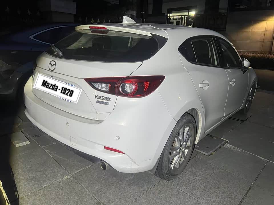 Mazda 3 Angkesaila Mazda 3 Angkesaila