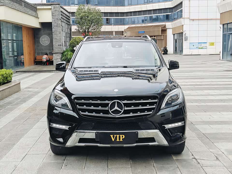 Mercedes-Benz M class