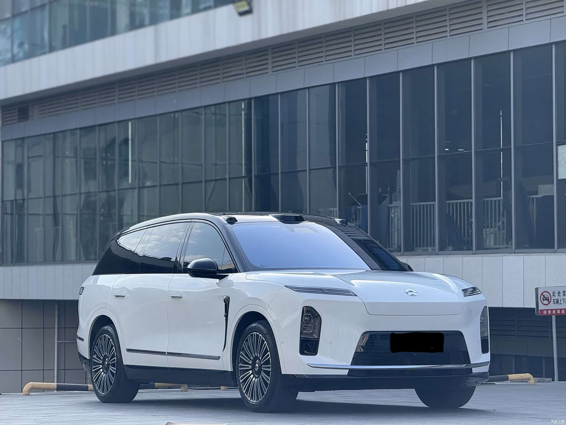 NIO ES8, 2025 3