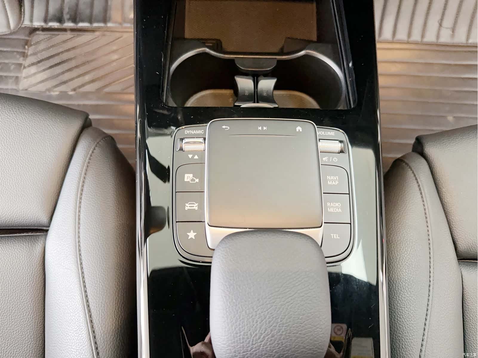 Mercedes-Benz A-Class, 2022 15