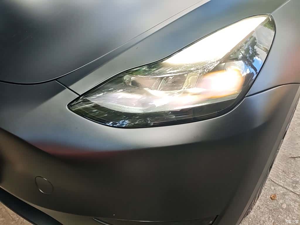 Tesla Model Y, 2024 24