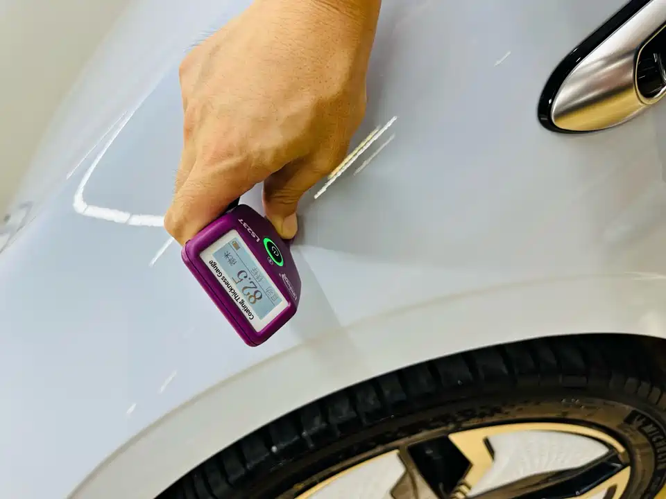 VOYAH Lantu chasing light