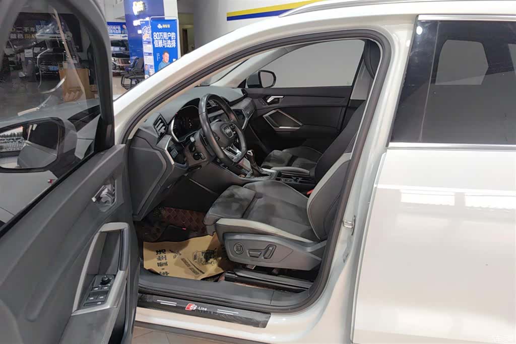 Audi Q3, 2022 8