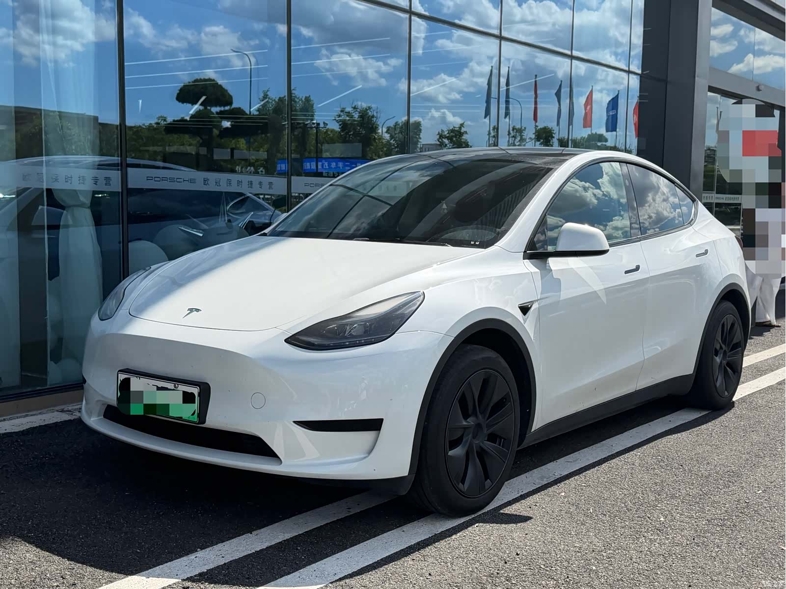 Tesla Model Y, 2024 1