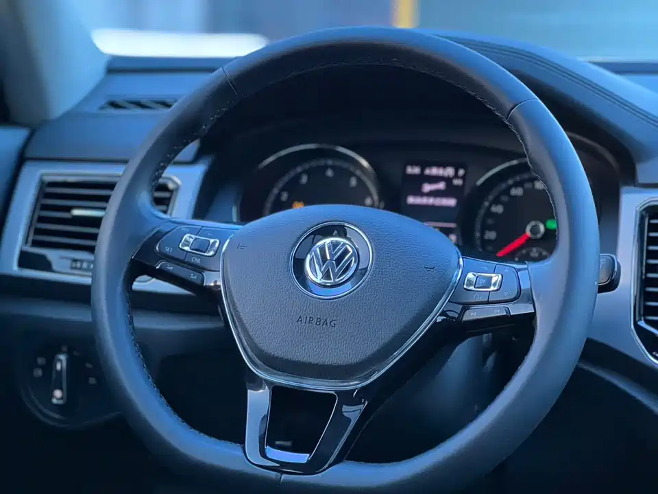 Volkswagen Tourang