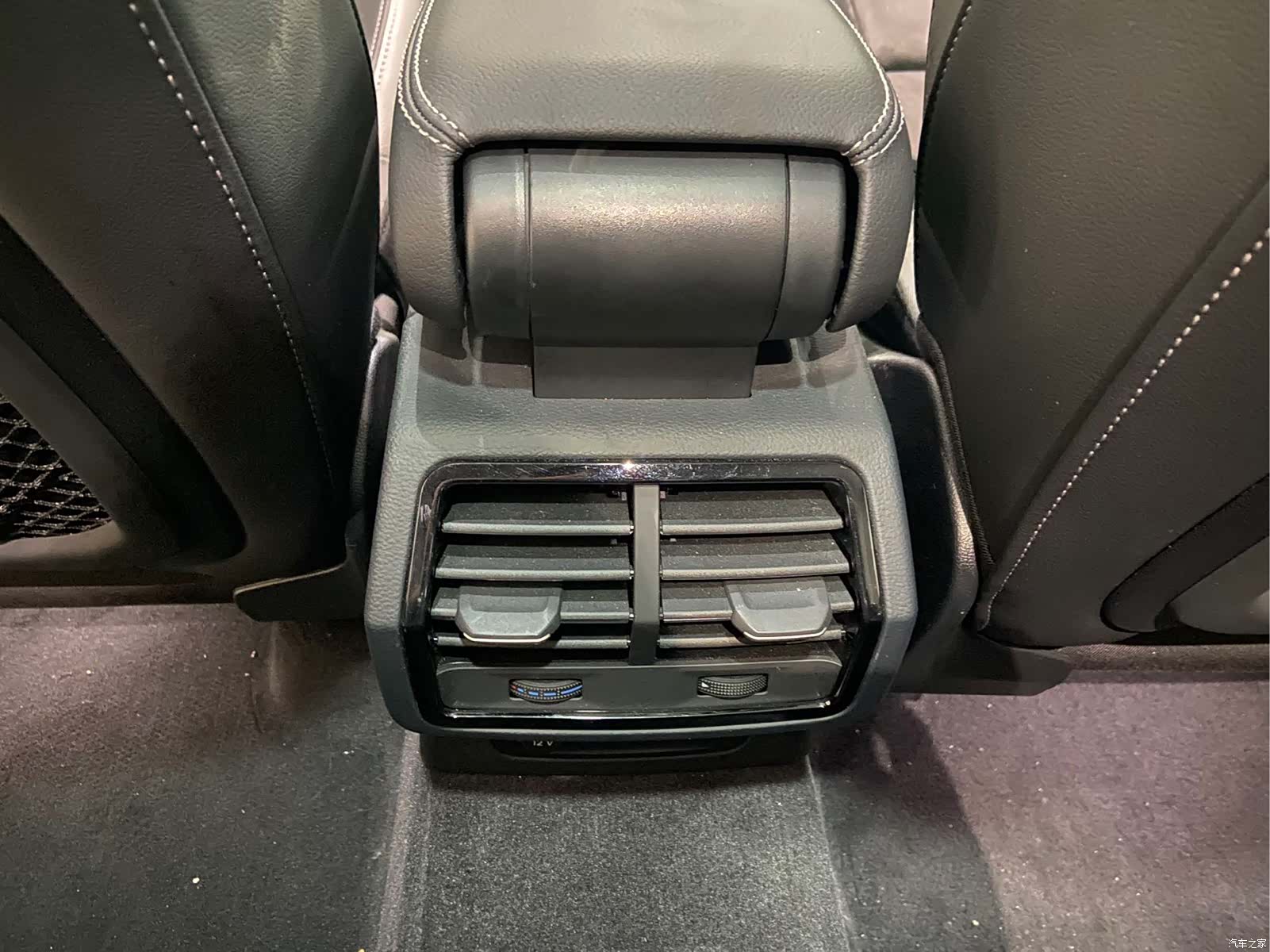 Audi Q3, 2023 27