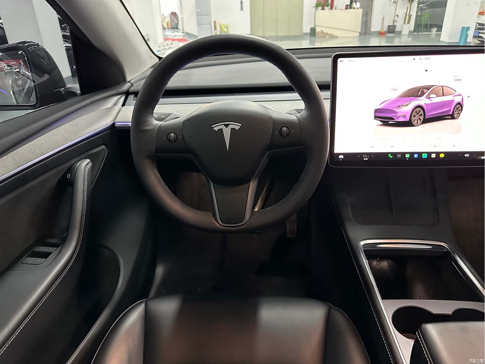 Tesla Model Y, 2024 9