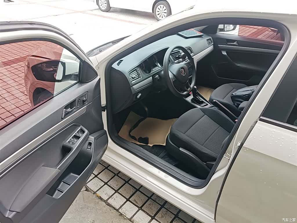 Volkswagen Lavida, 2017 16