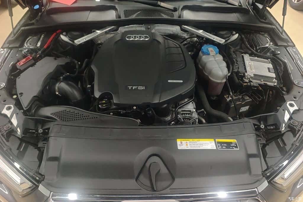 Audi A4L, 2019 10