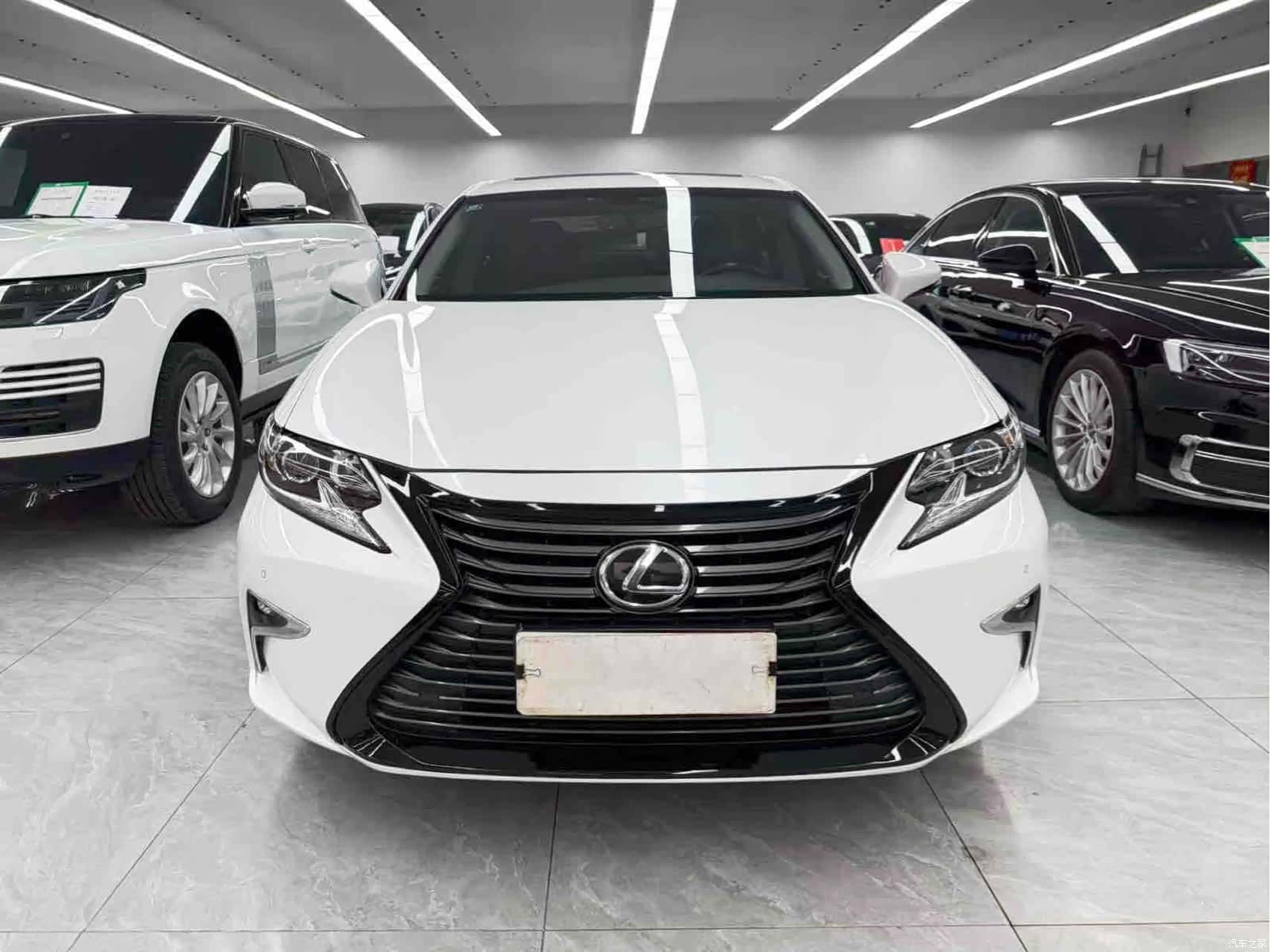 Lexus ES, 2018 2
