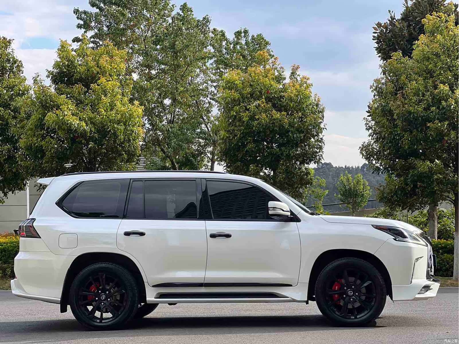 Lexus LX, 2016 9