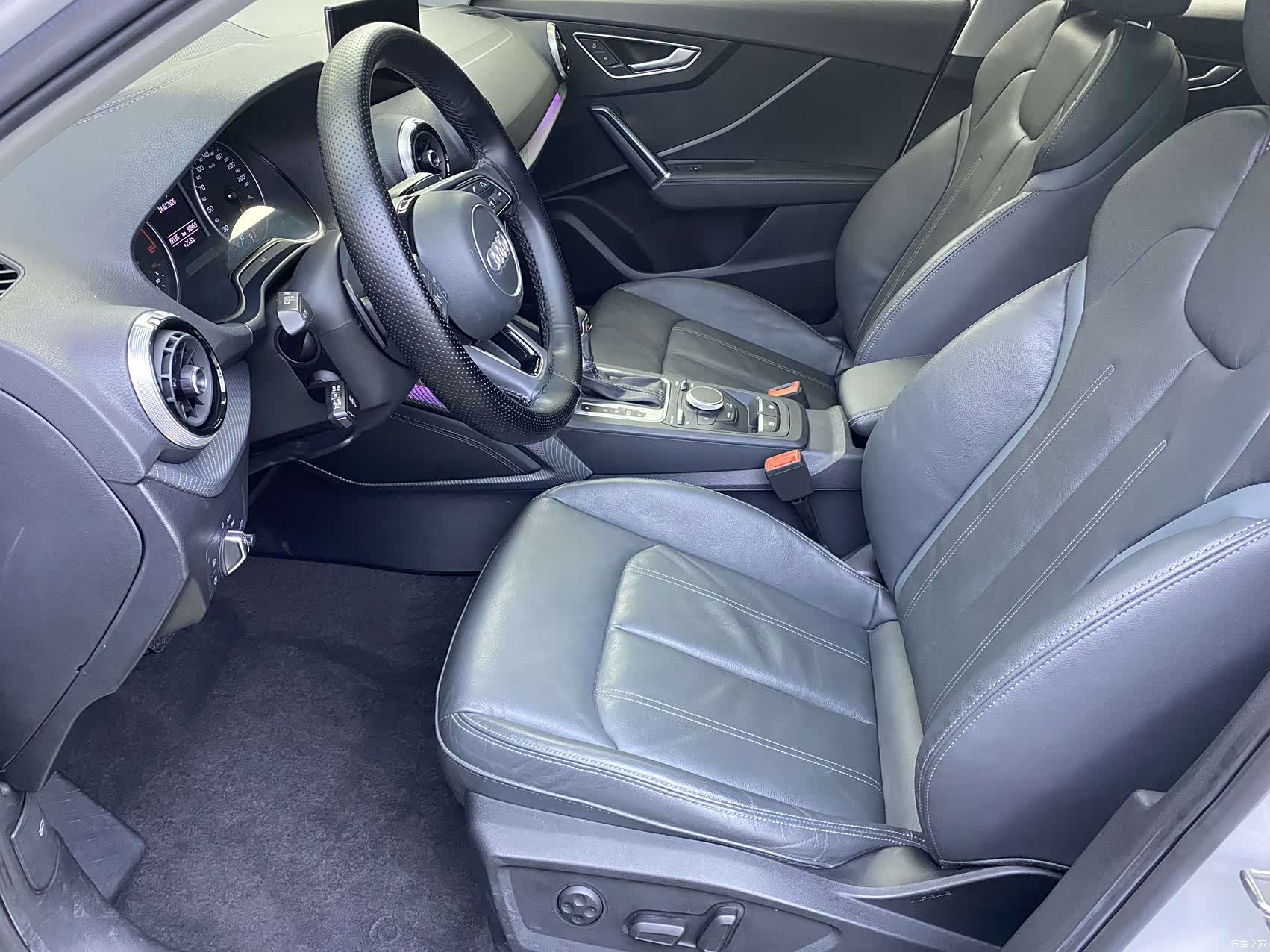 Audi Q2L, 2022 10