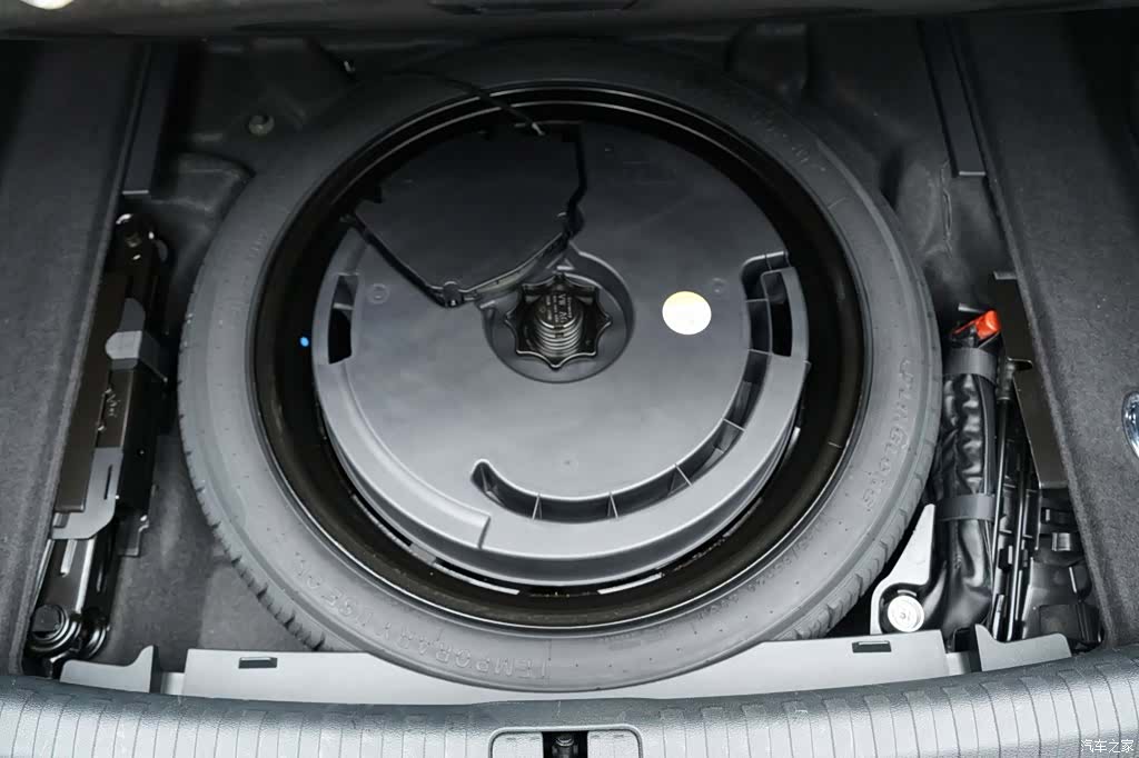 Audi A7L, 2024 30