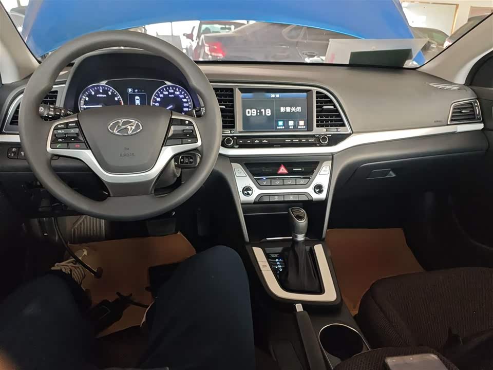 Hyundai Lead