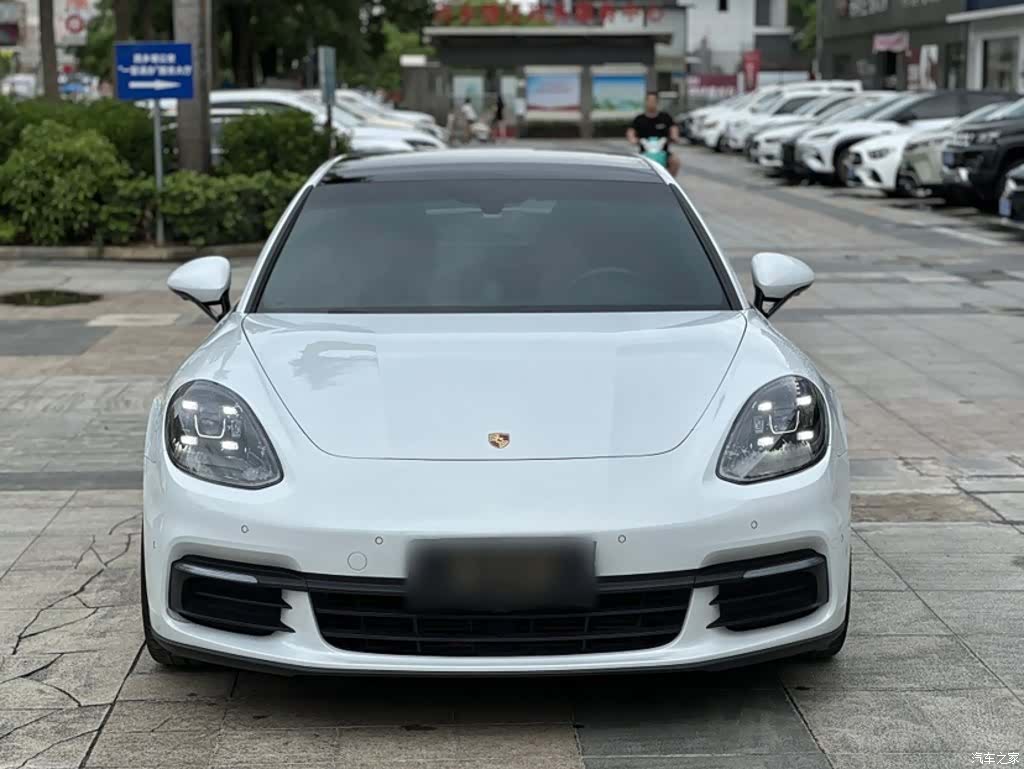 Porsche Panamera, 2018 3