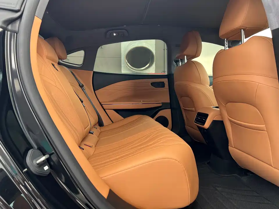 Geely Galaxy Galaxy Sparkle 8