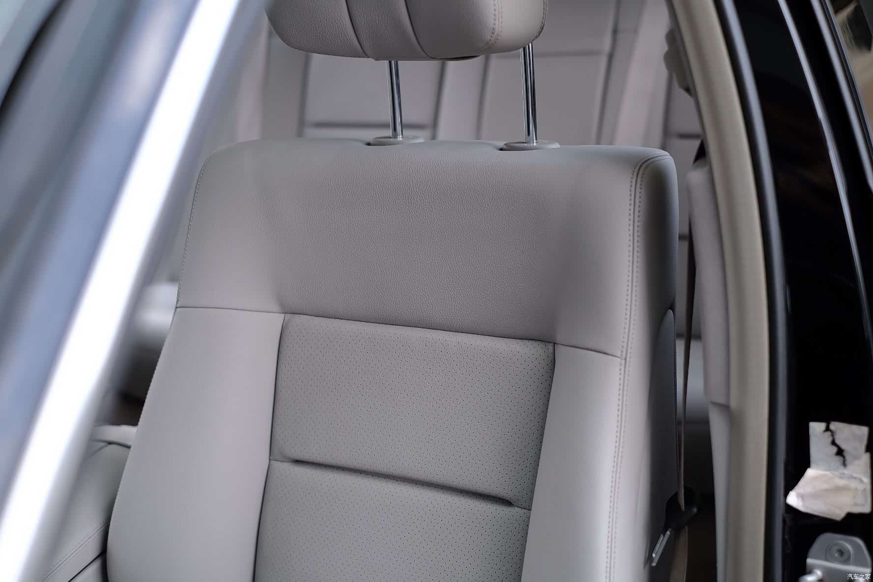 Mercedes-Benz E-Class, 2012 52