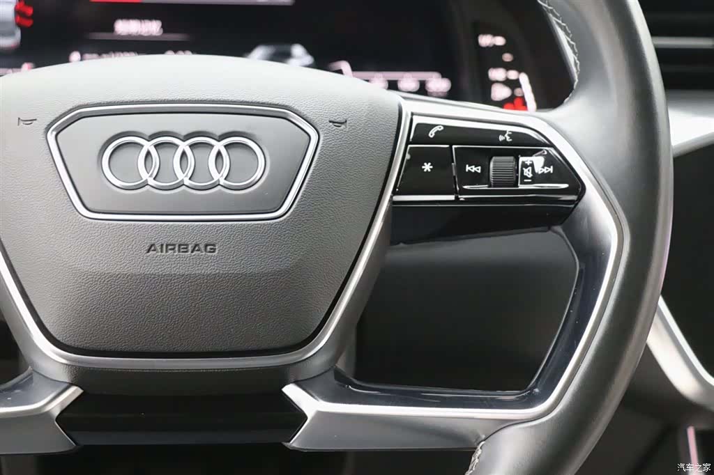 Audi A7L, 2024 18
