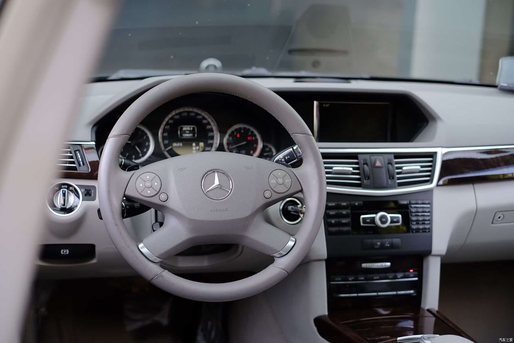 Mercedes-Benz E-Class, 2012 50