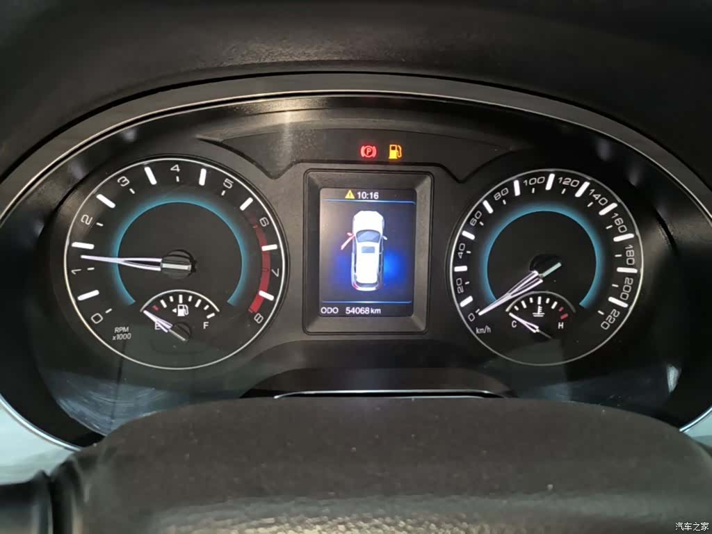 Haval H2, 2015 12