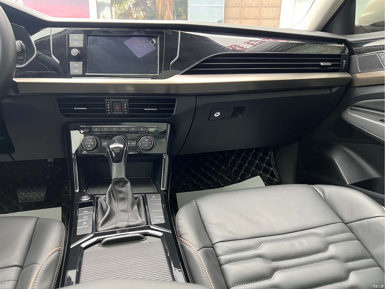 Volkswagen Passat, 2020 16