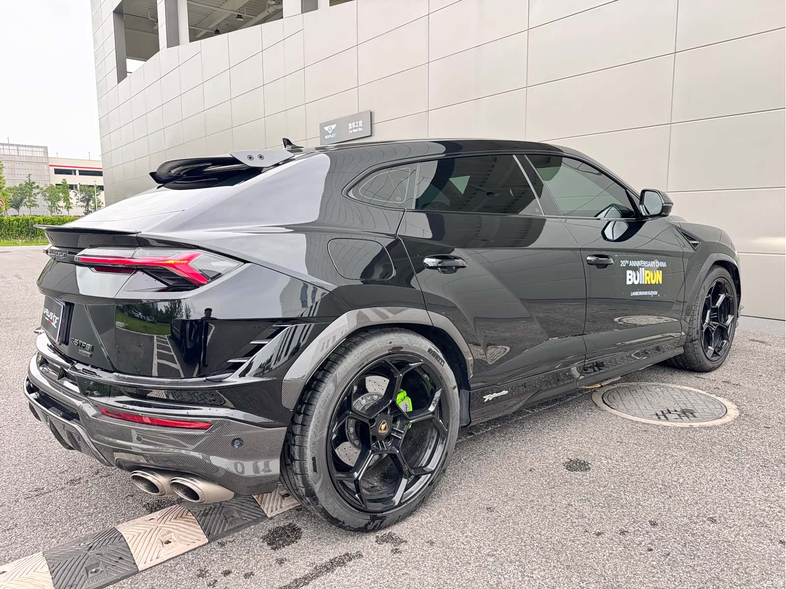 Lamborghini Urus, 2023 6