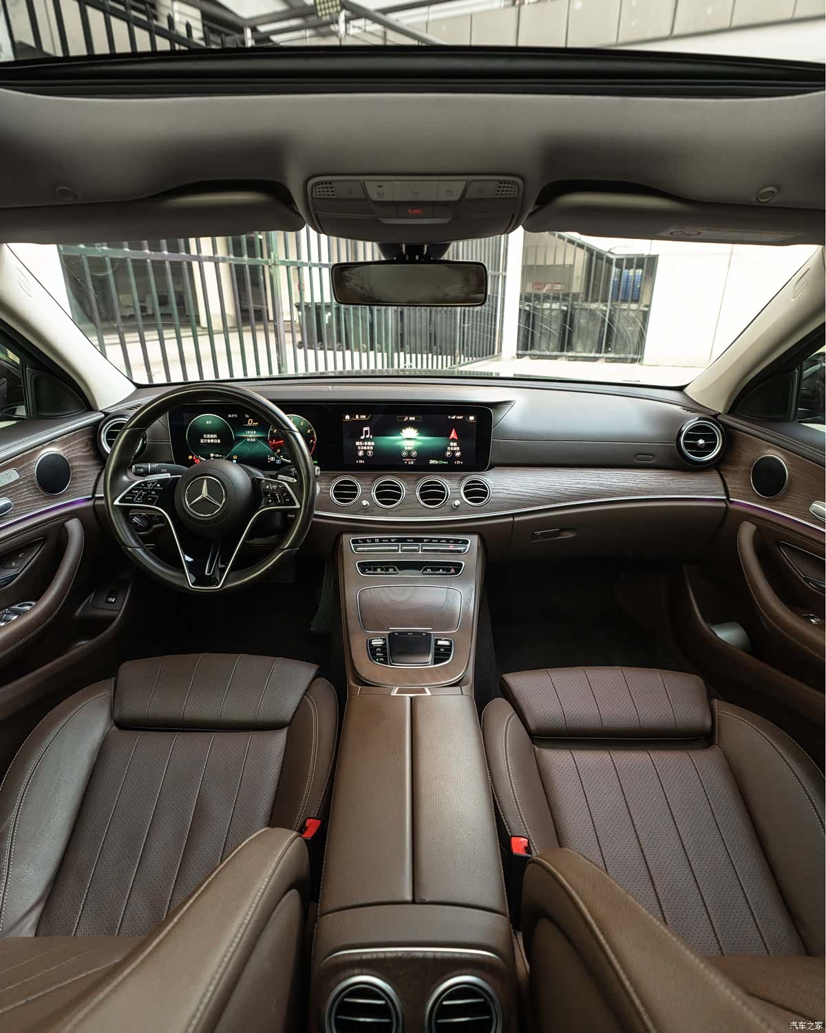 Mercedes-Benz E-Class, 2022 4