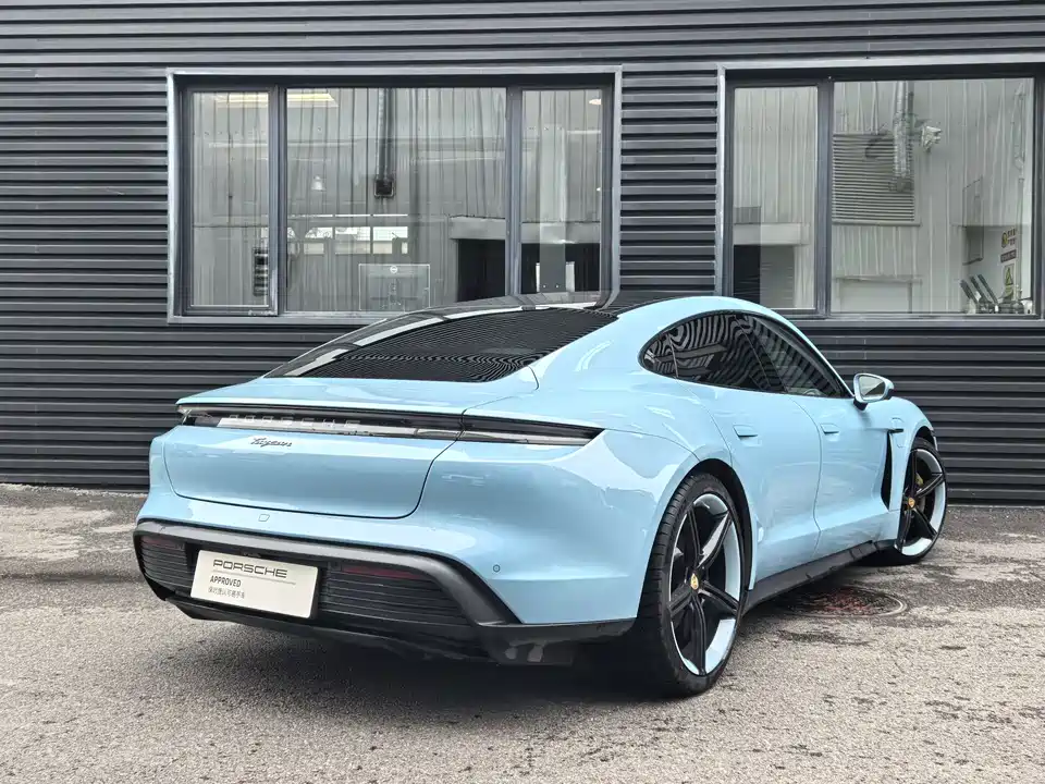 Porsche Taycan