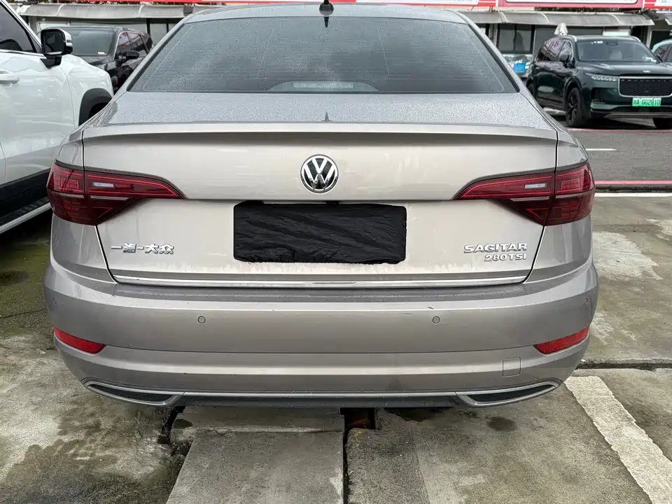 Volkswagen Sagitar