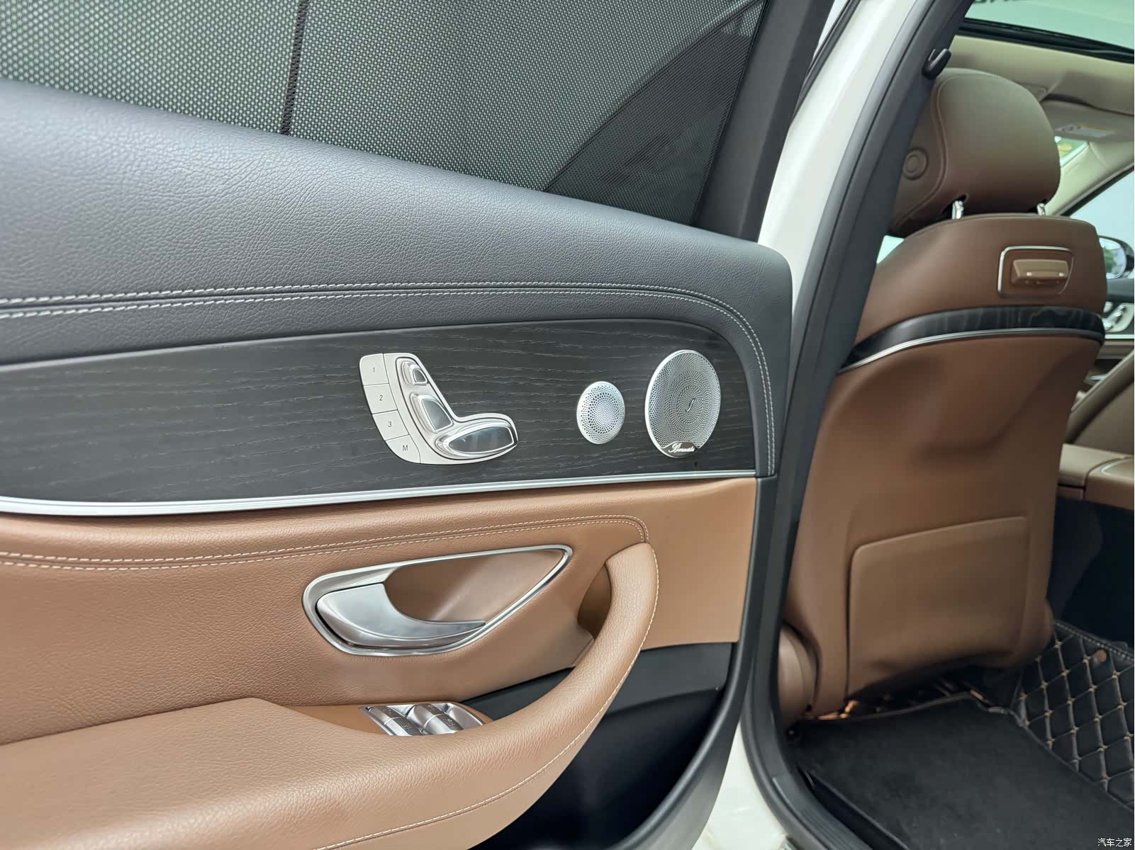 Mercedes-Benz E-Class, 2020 12