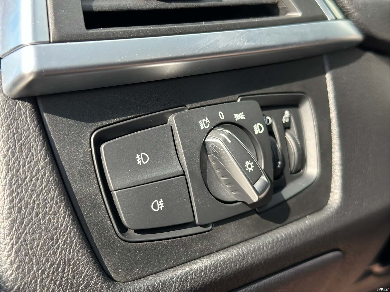 BMW 3 Series, 2019 24