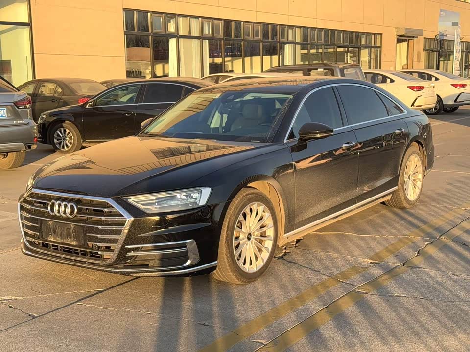 Audi A8