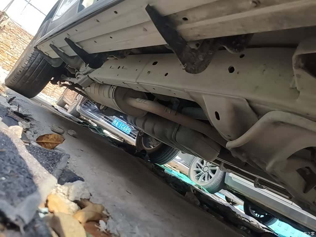 Maxus D90, 2022 21