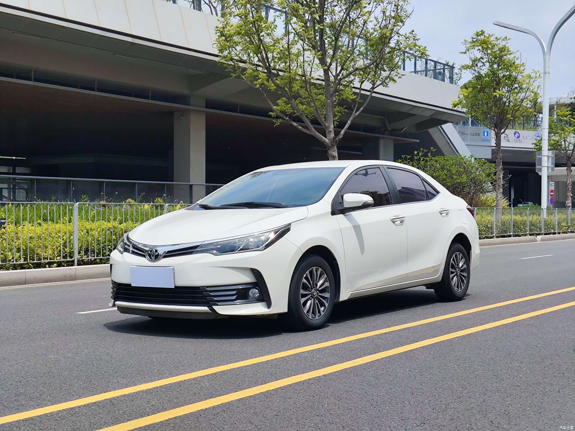 Toyota Corolla, 2017 1