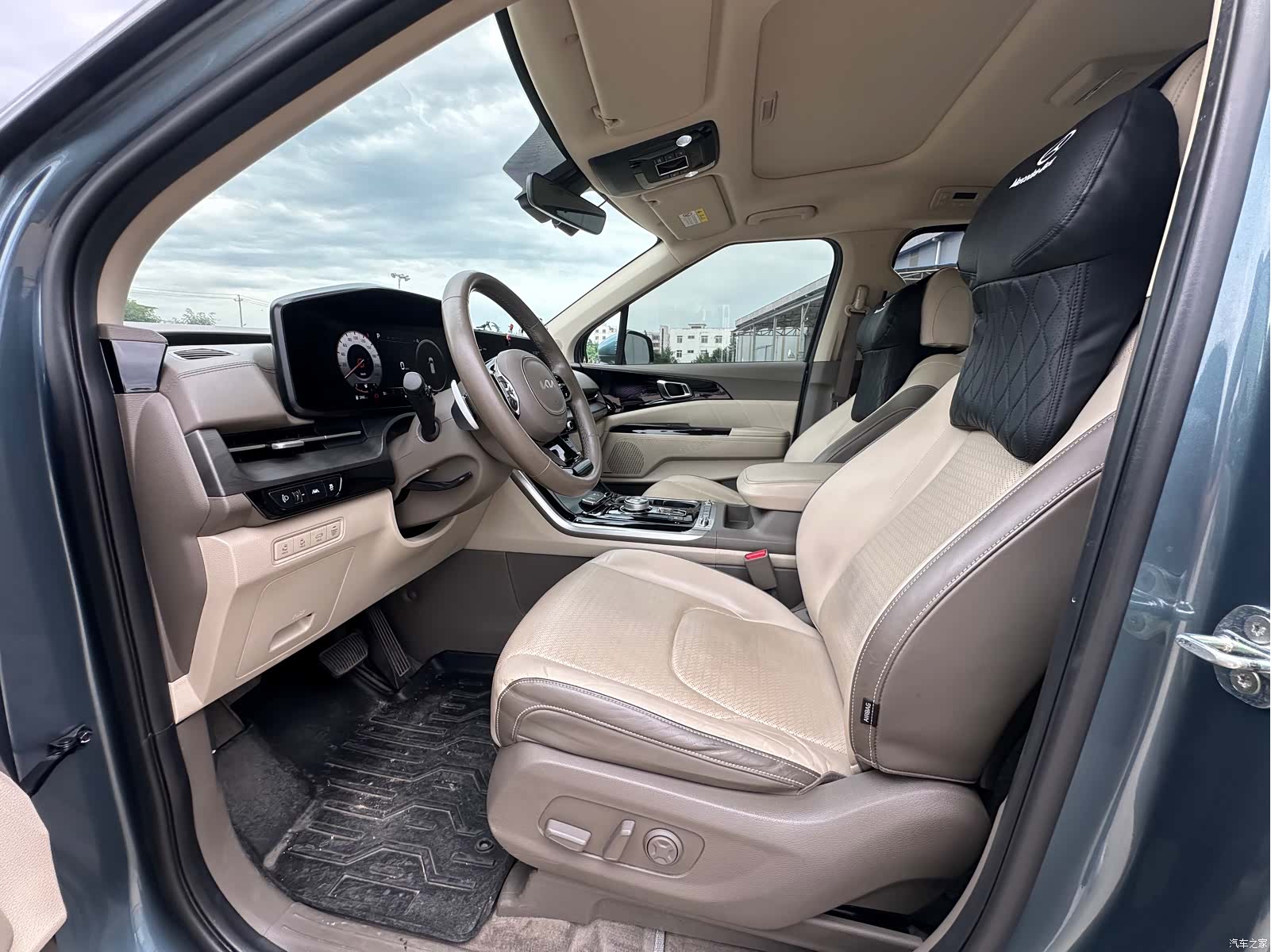 Kia Carnival, 2021 4