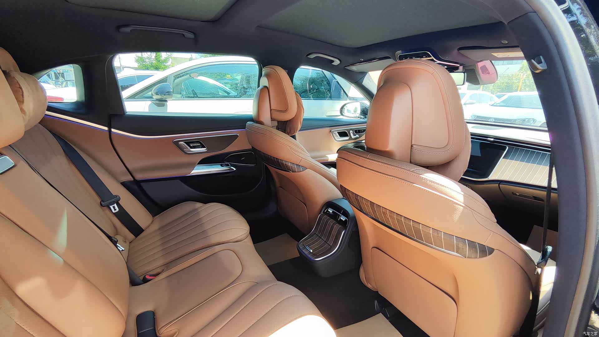 Mercedes-Benz E-Class, 2024 все фото