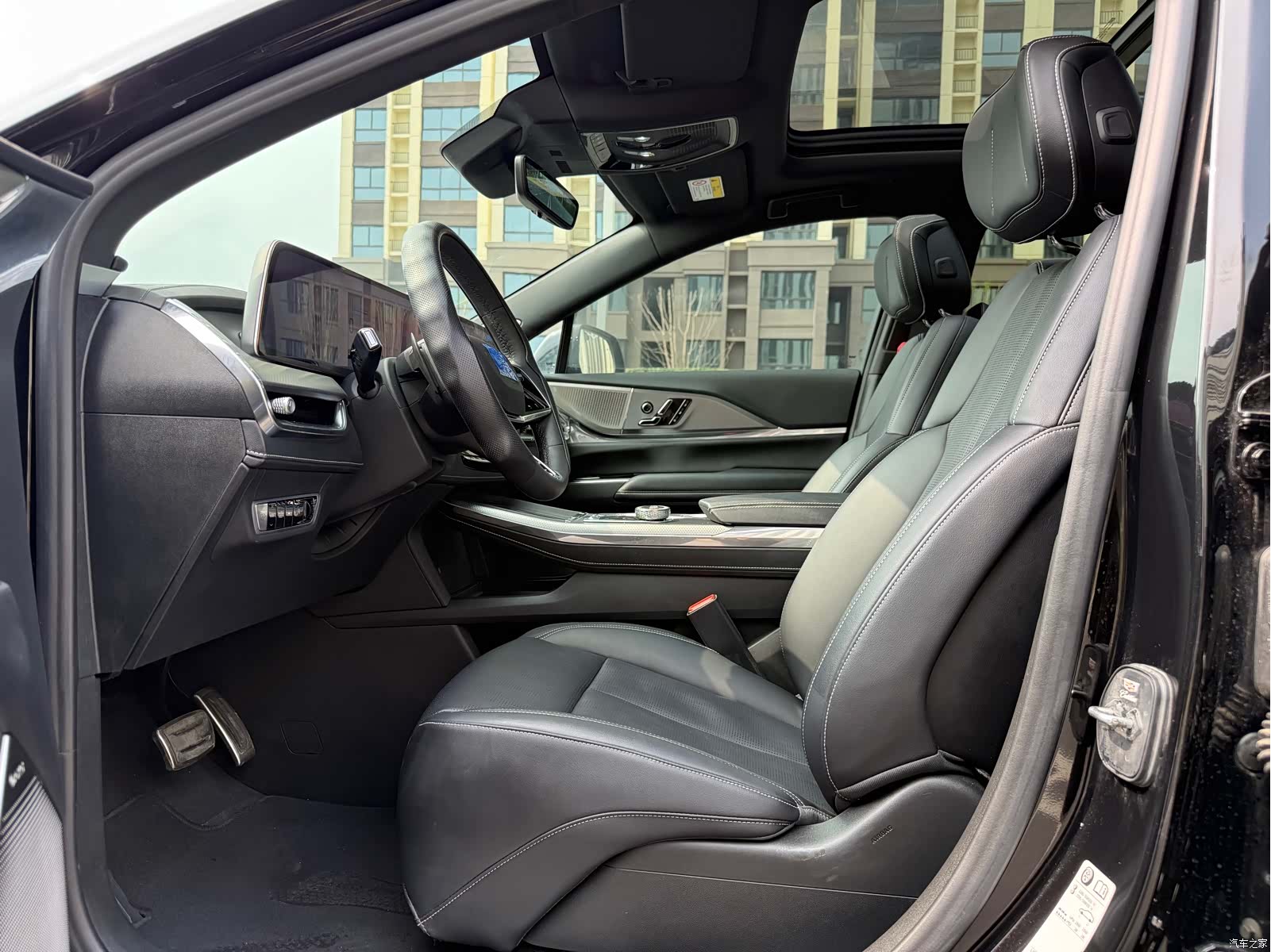 Cadillac XT5, 2025 все фото