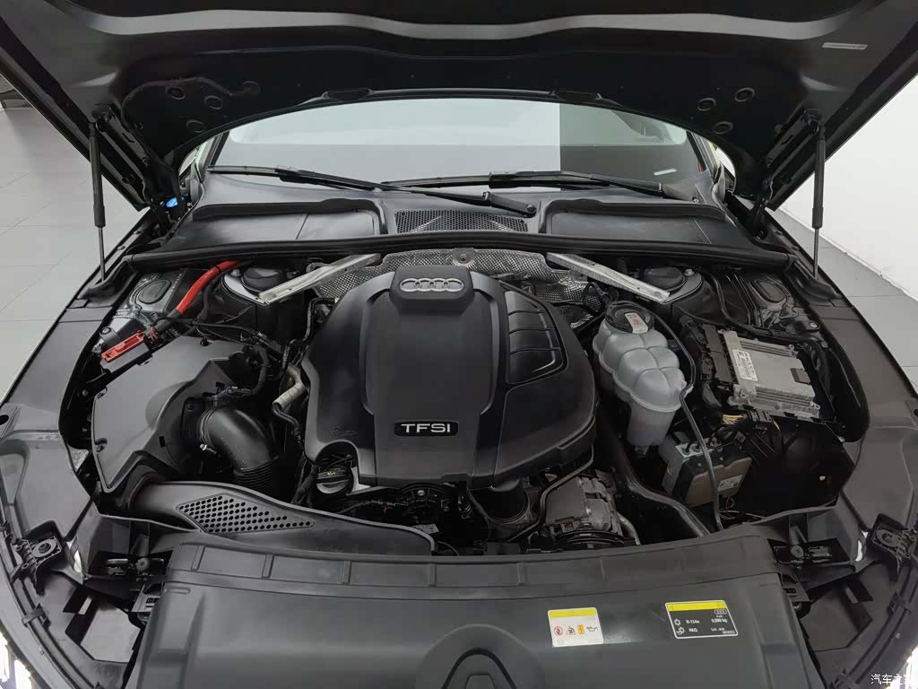 Audi A4L, 2022 6