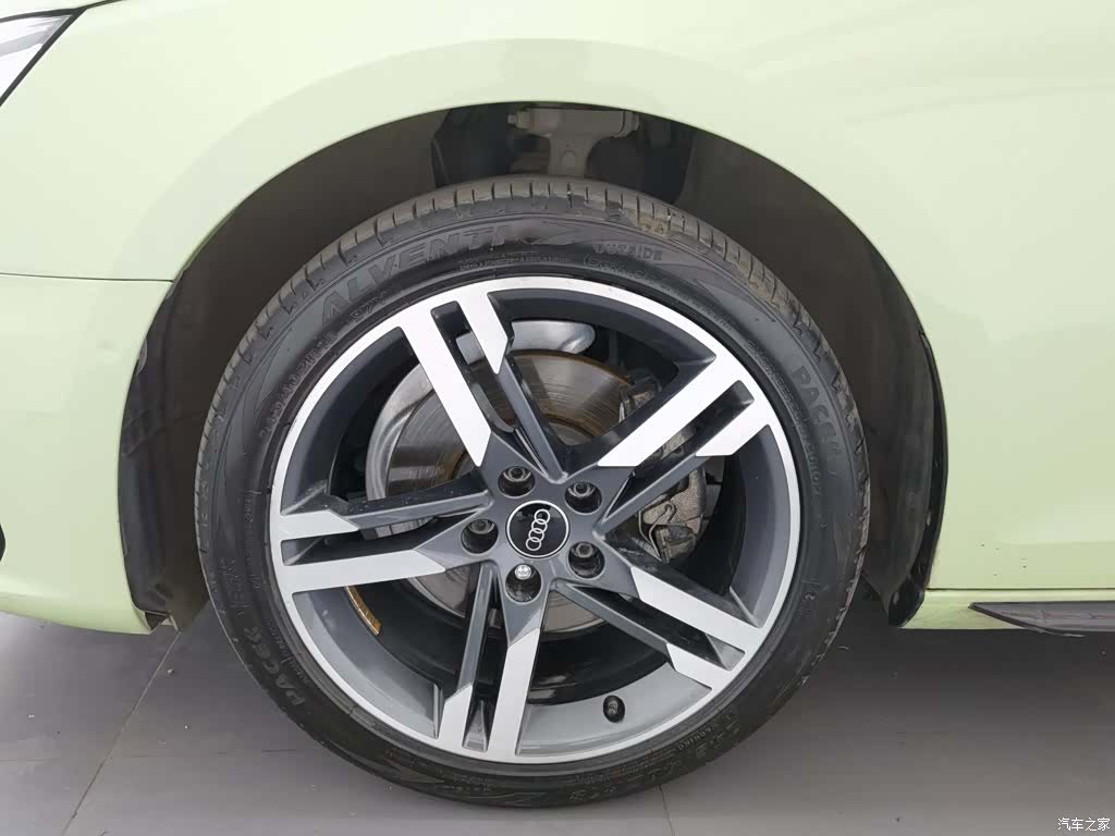 Audi A4L, 2022 17