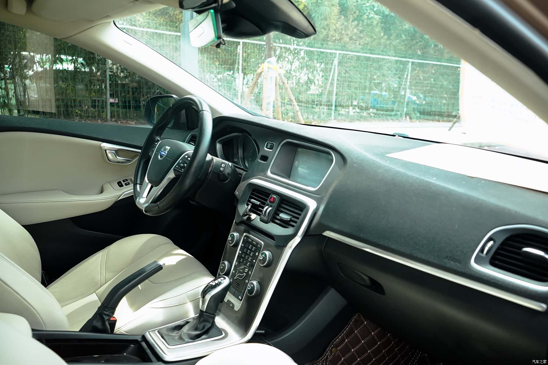 Volvo V40, 2016 16