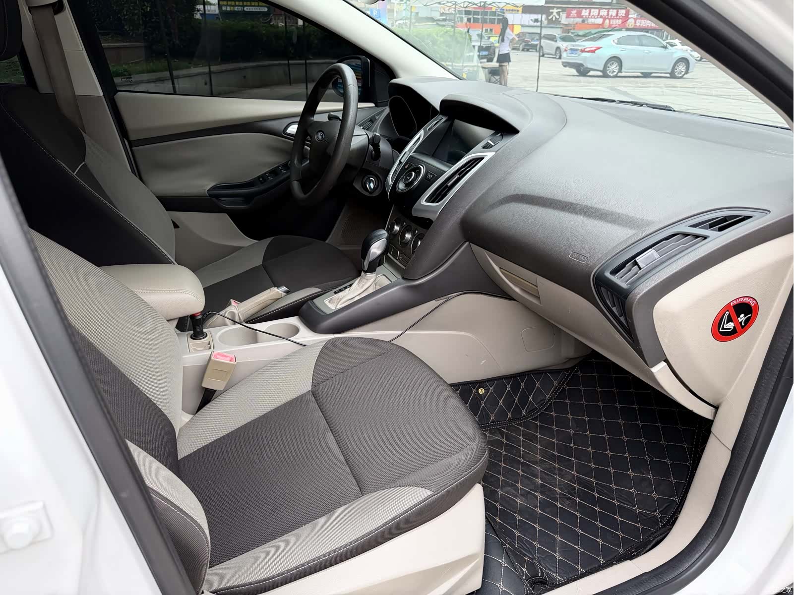 Ford Focus, 2013 10