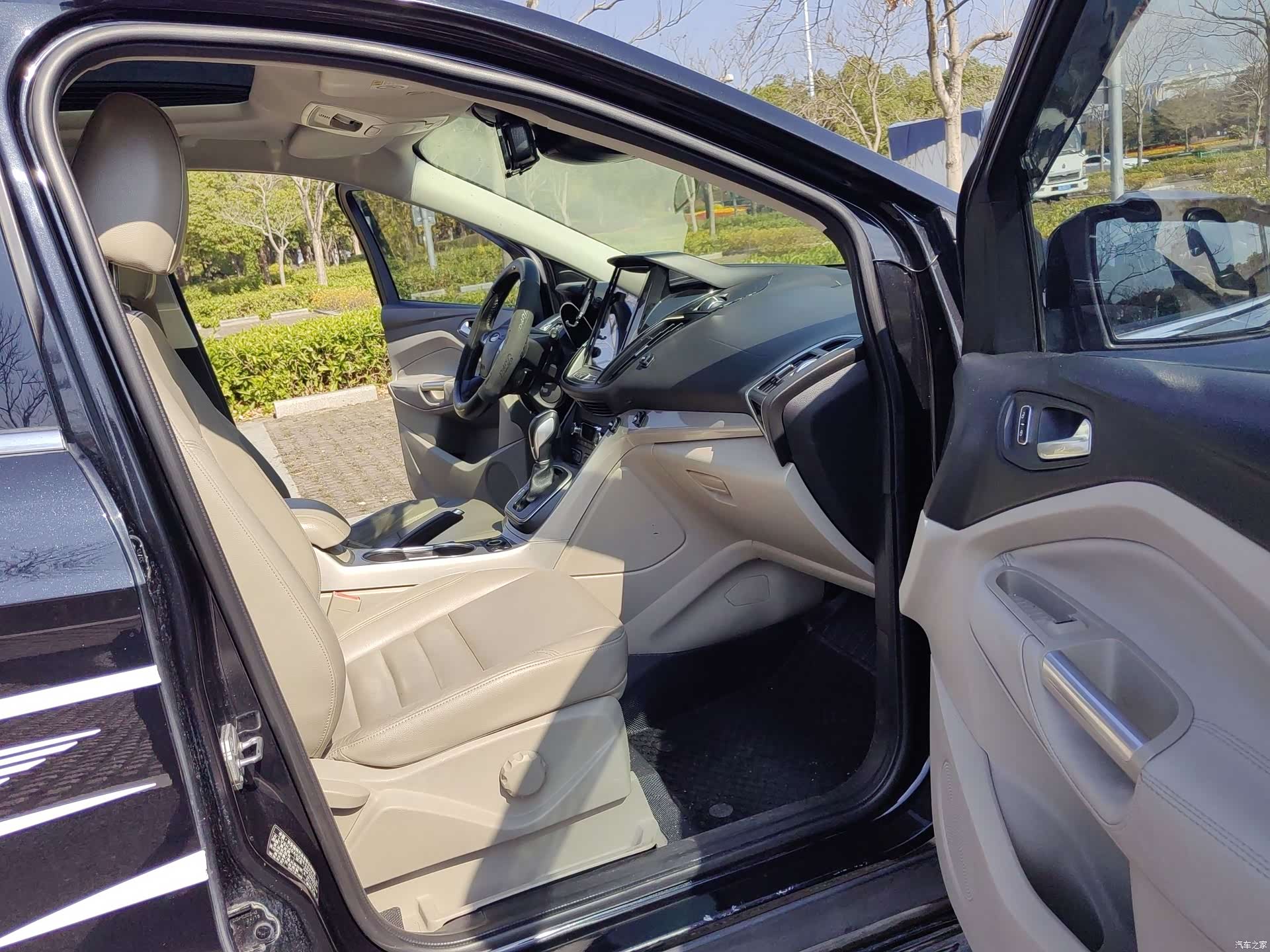 Ford Kuga, 2013 13