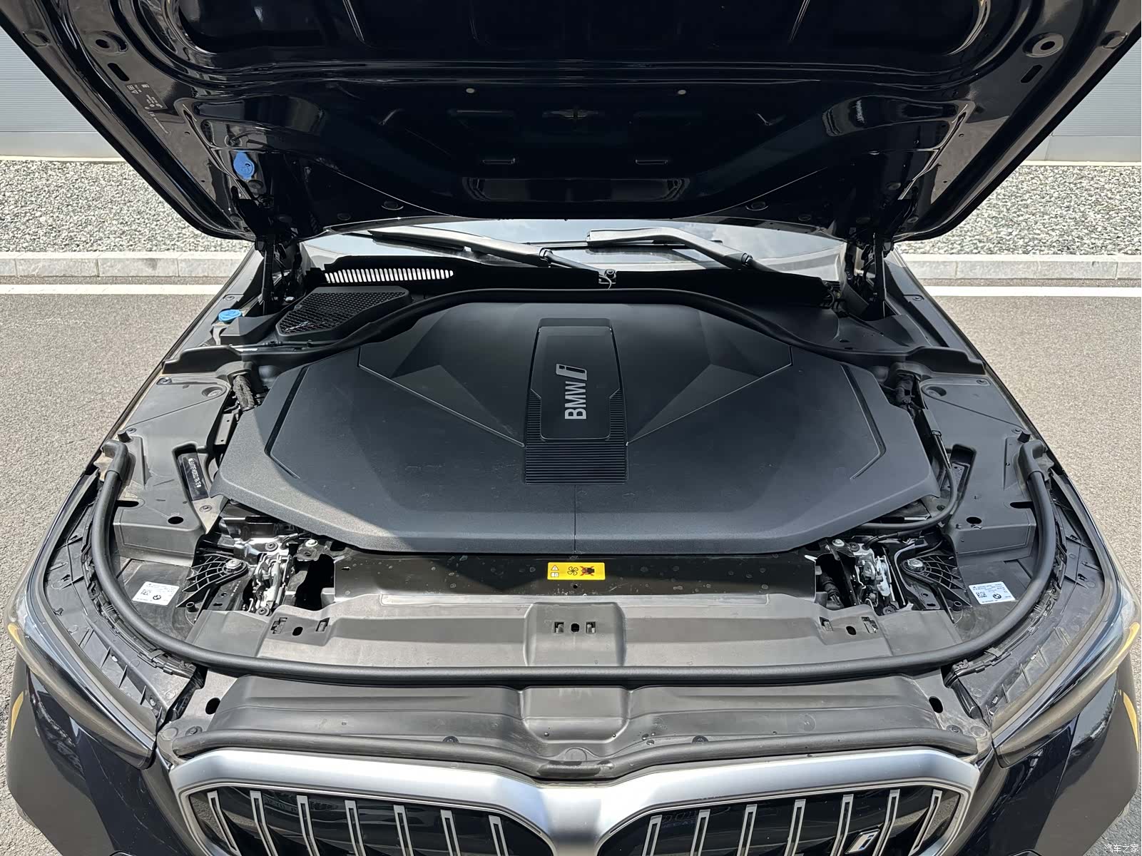 BMW i5, 2025 7