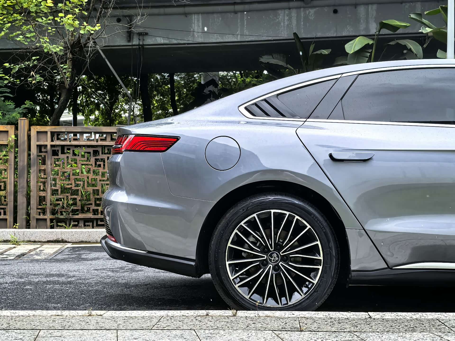 BYD Han, 2022 11