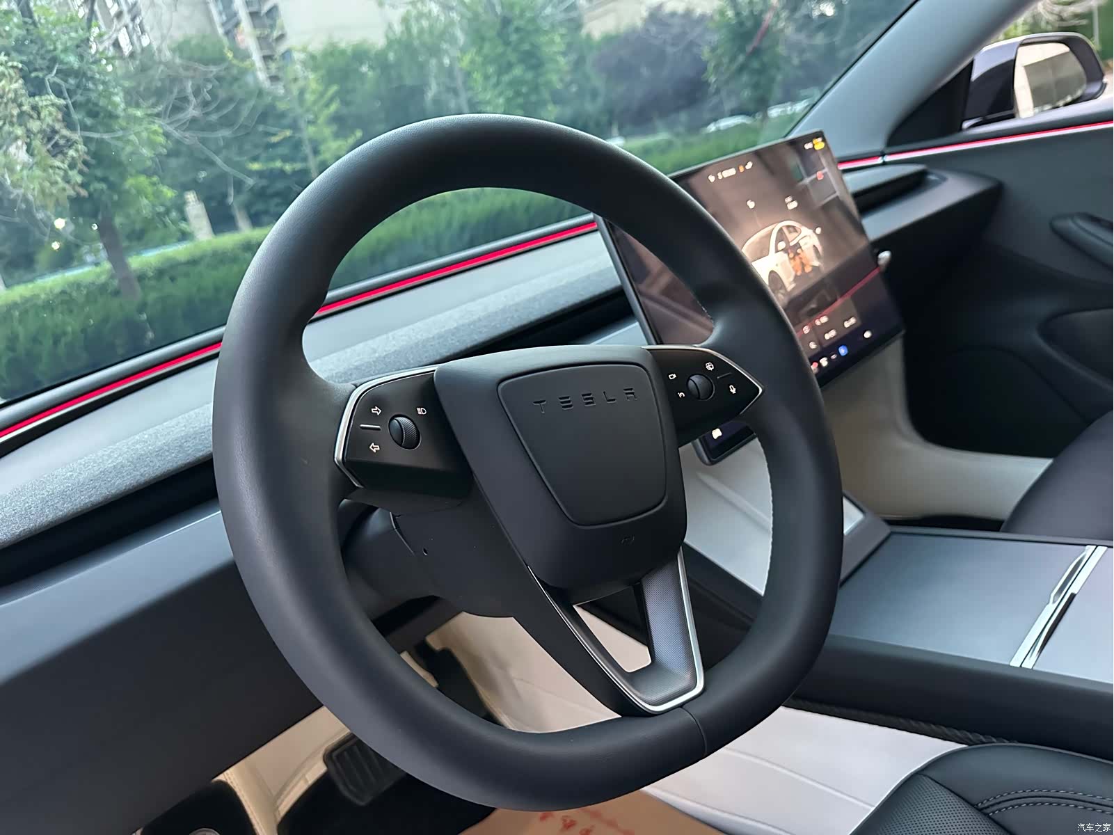 Tesla Model 3, 2024 15