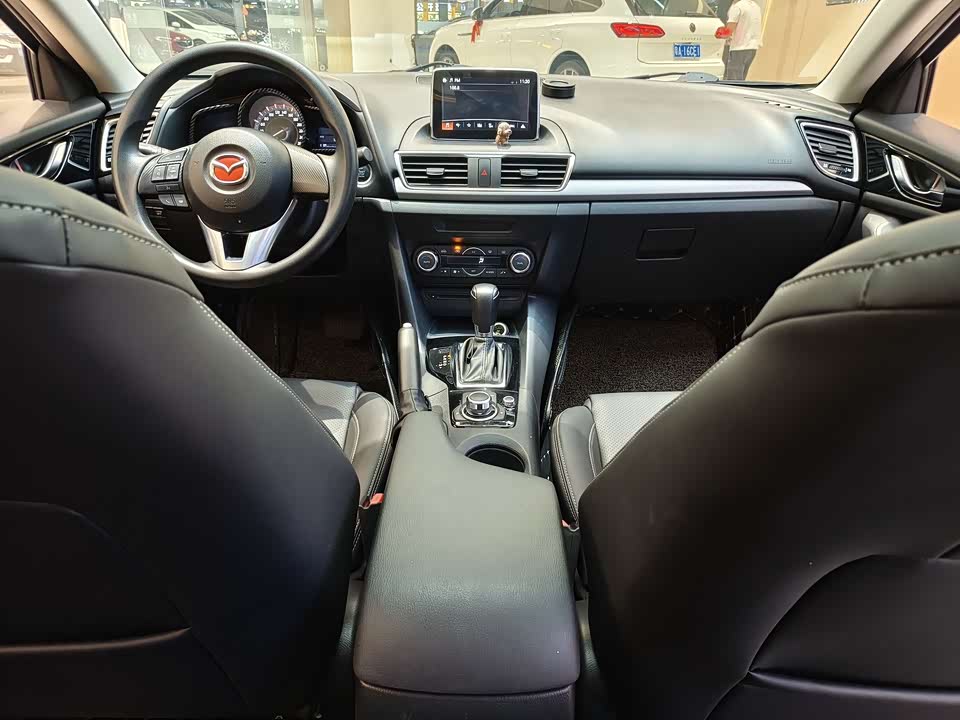 Mazda 3 Angkesaila