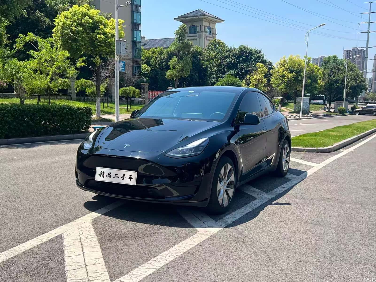 Tesla Model Y, 2023 1
