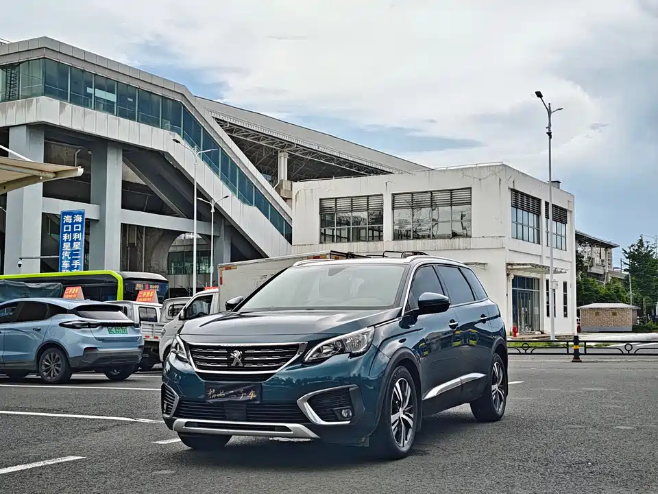 Peugeot 5008